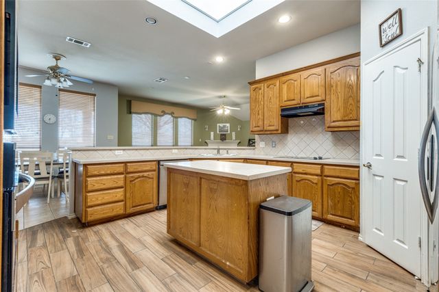 10812 Grayhawk Lane, Fort Worth, TX 76244