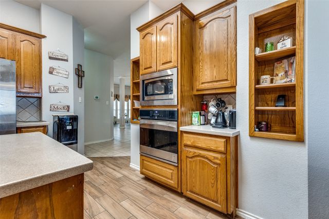 10812 Grayhawk Lane, Fort Worth, TX 76244