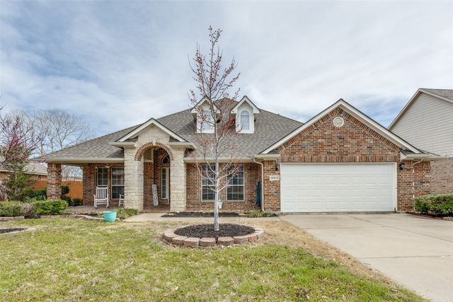 10812 Grayhawk Lane, Fort Worth, TX 76244