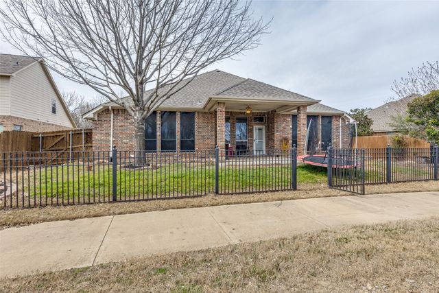 10812 Grayhawk Lane, Fort Worth, TX 76244