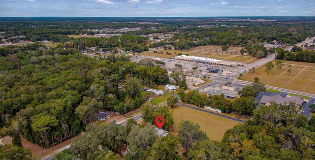 1121 S Palm Ave, Palatka, FL 32177