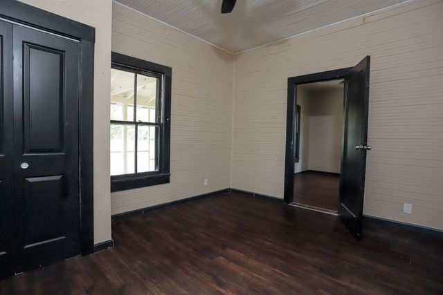 1121 S Palm Ave, Palatka, FL 32177