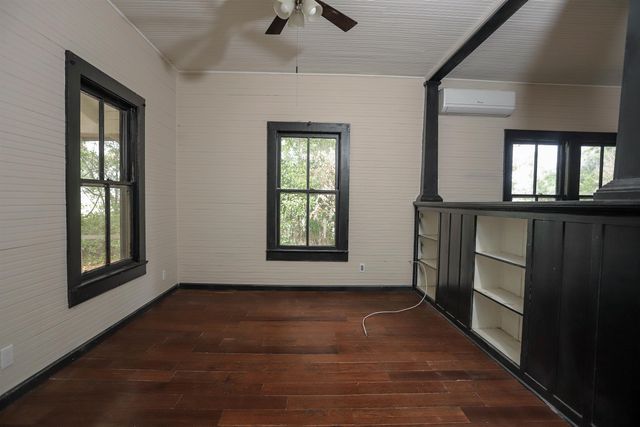 1121 S Palm Ave, Palatka, FL 32177