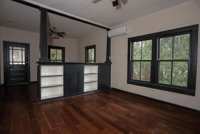 1121 S Palm Ave, Palatka, FL 32177