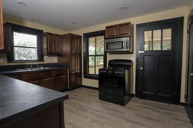 1121 S Palm Ave, Palatka, FL 32177