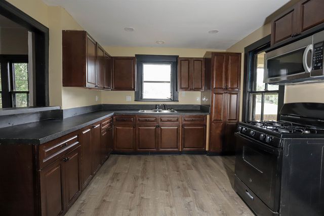 1121 S Palm Ave, Palatka, FL 32177