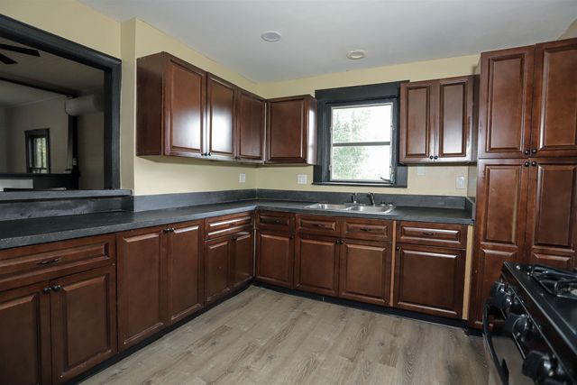 1121 S Palm Ave, Palatka, FL 32177