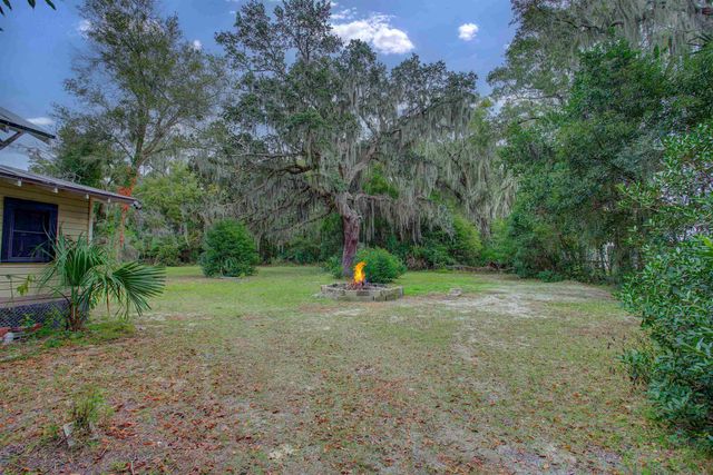 1121 S Palm Ave, Palatka, FL 32177