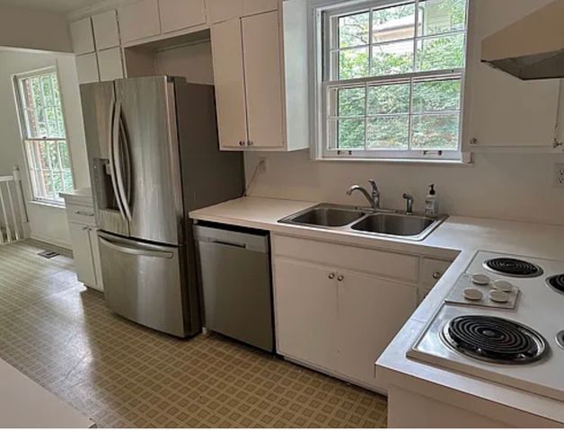 620 Royal Oaks Pl, Nashville, TN 37205