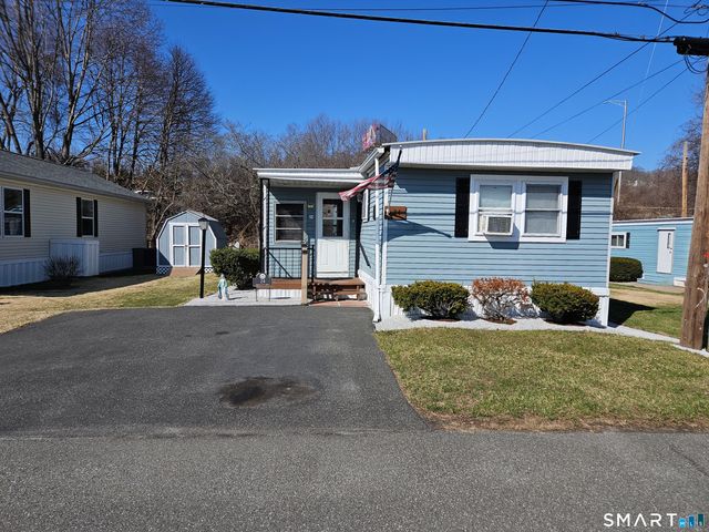 24 Greenlawn Drive, Danbury, CT 06810