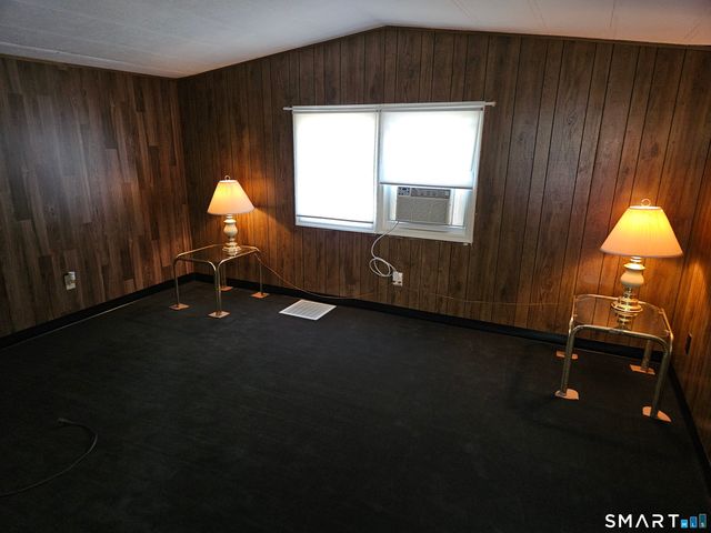 24 Greenlawn Drive, Danbury, CT 06810