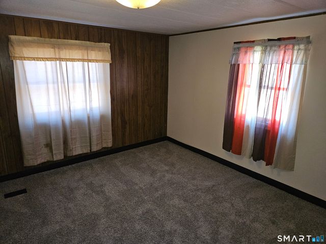 24 Greenlawn Drive, Danbury, CT 06810