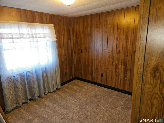 24 Greenlawn Drive, Danbury, CT 06810