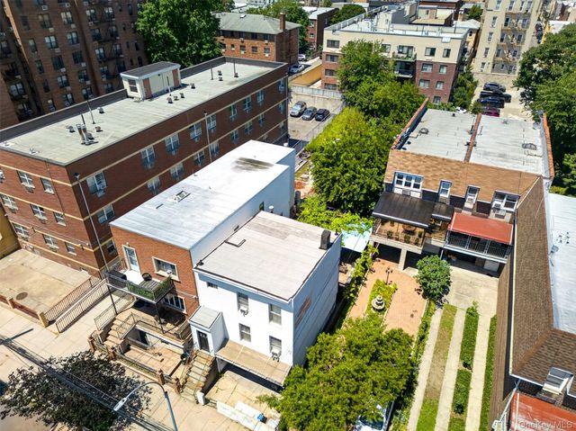 25-14 Crescent Street, Astoria, NY 11102