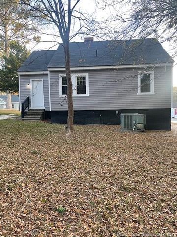 216 Oakland Drive, Fayetteville, NC 28301