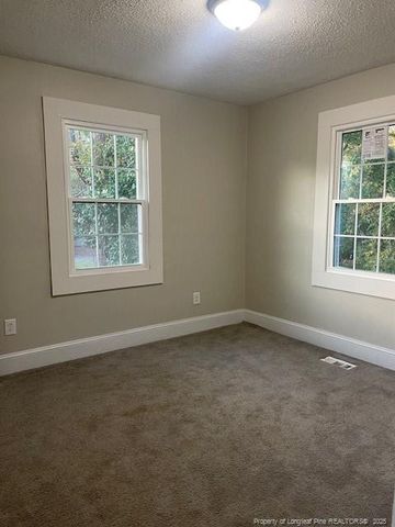 216 Oakland Drive, Fayetteville, NC 28301