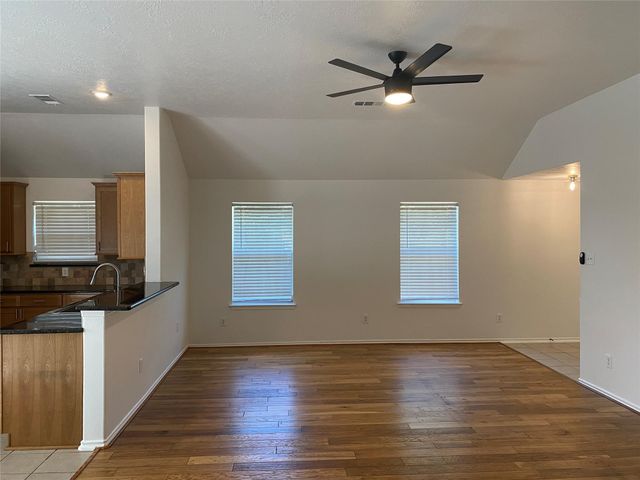 5523 Autumn Ash Lane, Rosharon, TX 77583