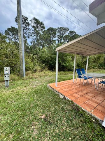 4 Felicidad Court, Fort Pierce, FL 34951