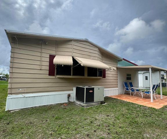 4 Felicidad Court, Fort Pierce, FL 34951
