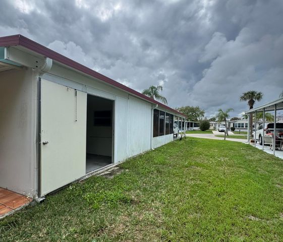 4 Felicidad Court, Fort Pierce, FL 34951