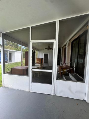 4 Felicidad Court, Fort Pierce, FL 34951