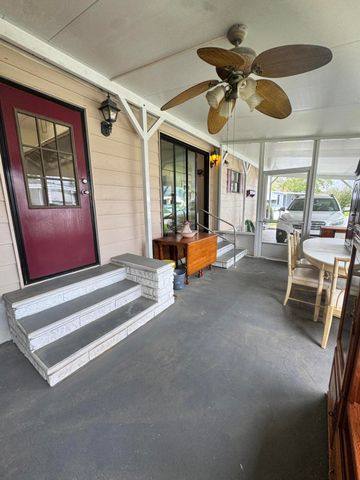 4 Felicidad Court, Fort Pierce, FL 34951