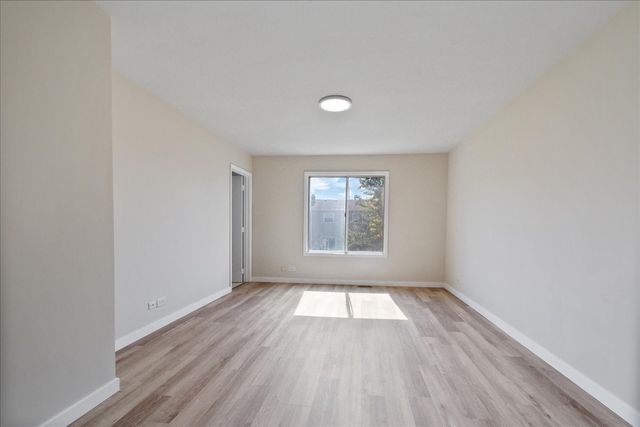 223 AUGUSTA Drive, Vernon Hills, IL 60061