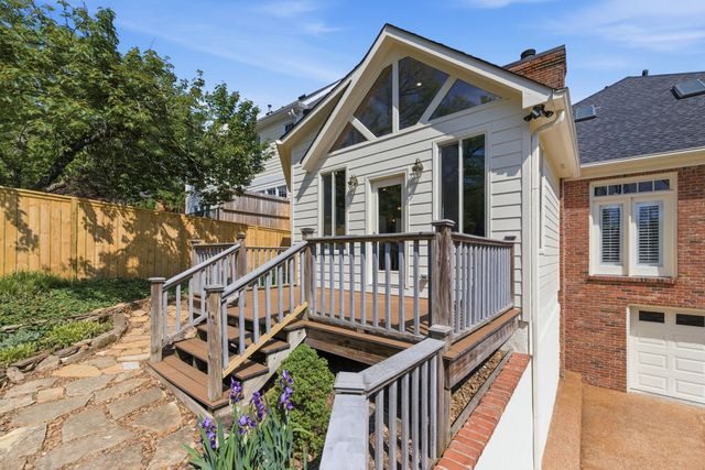 236 Burlington Pl, Nashville, TN 37215