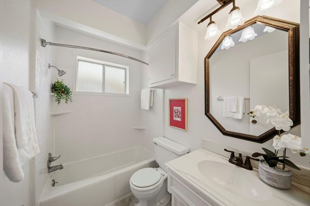 13539 Brook Hollow Drive, Sugar Land, TX 77498