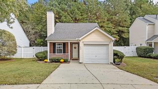 232 Adefield Lane, Holly Springs, NC 27540