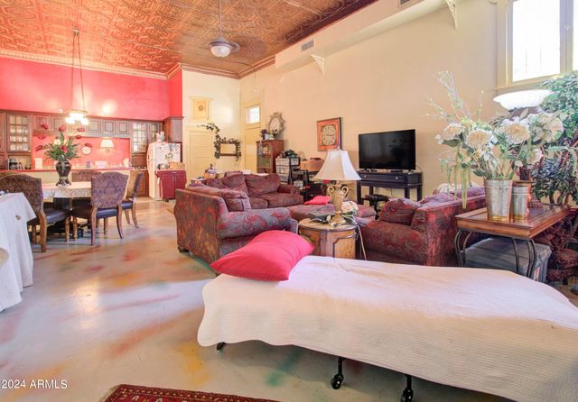 198 N CHISHOLM Avenue, Miami, AZ 85539