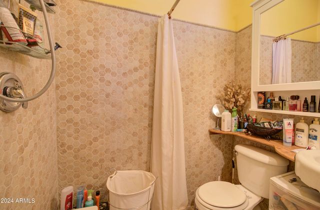 198 N CHISHOLM Avenue, Miami, AZ 85539