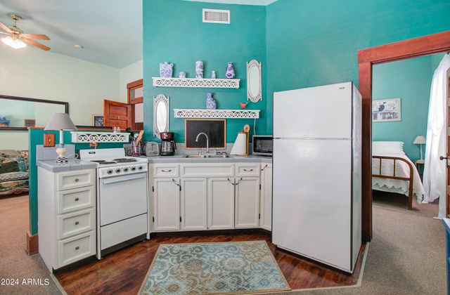 198 N CHISHOLM Avenue, Miami, AZ 85539