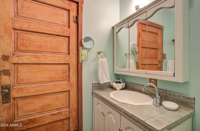 198 N CHISHOLM Avenue, Miami, AZ 85539