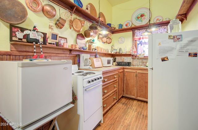 198 N CHISHOLM Avenue, Miami, AZ 85539