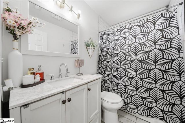 22 Ray Street, Greenville, SC 29611