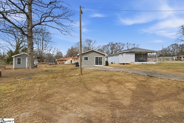 22 Ray Street, Greenville, SC 29611