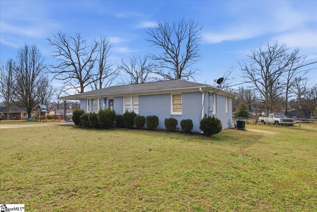 22 Ray Street, Greenville, SC 29611