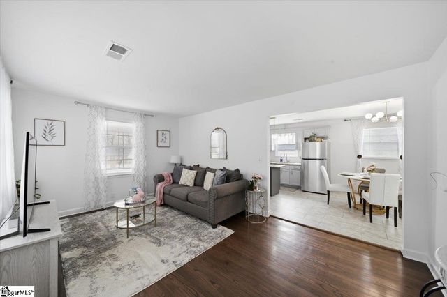 22 Ray Street, Greenville, SC 29611