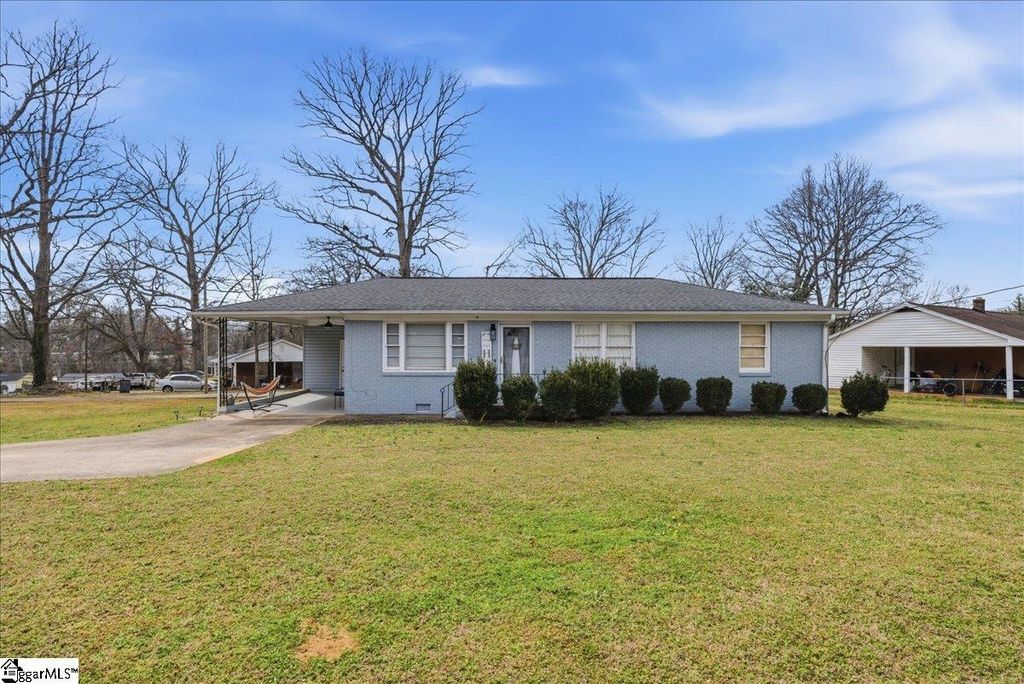 22 Ray Street, Greenville, SC 29611