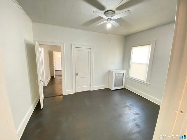 54-56 Westbourne Parkway 1st floor, Hartford, CT 06112