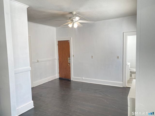 54-56 Westbourne Parkway 1st floor, Hartford, CT 06112