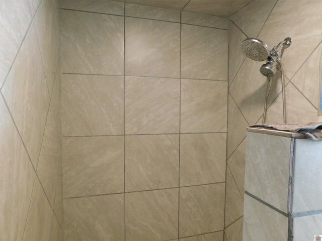 1413 State Route 810 N., Kuttawa, KY 42055