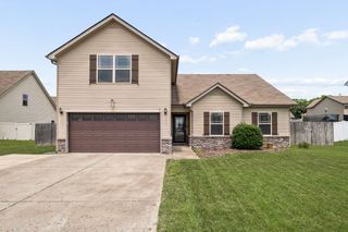 120 Farmbrook Ct, Murfreesboro, TN 37128