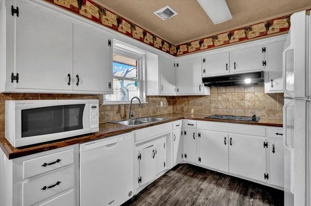 7724 NW 26th Street, Bethany, OK 73008