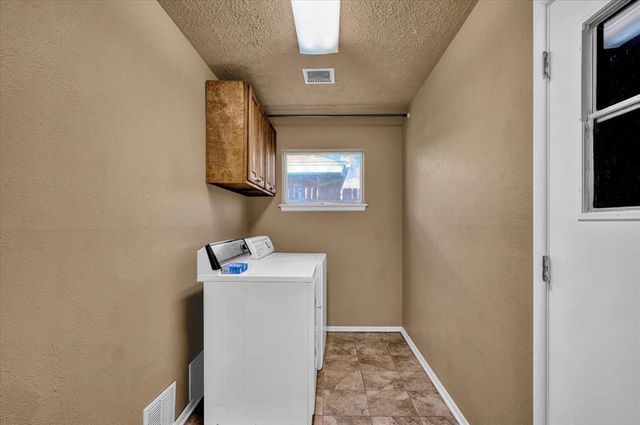 7724 NW 26th Street, Bethany, OK 73008
