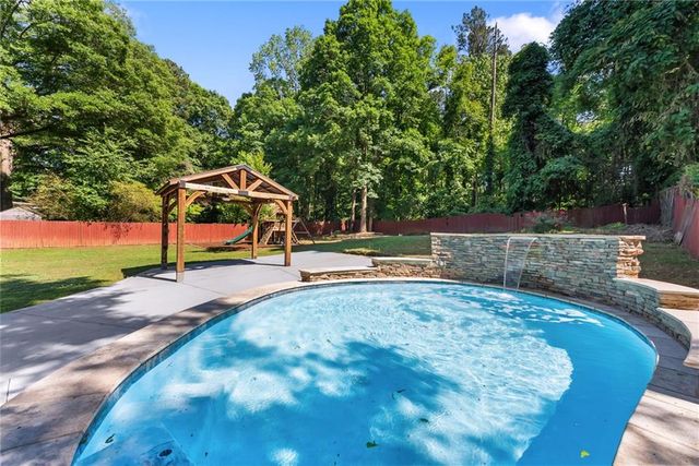 767 Woodvalley Road SW, Mableton, GA 30126