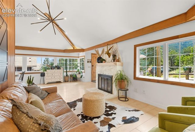 210 Mesa Avenue, Manitou Springs, CO 80829