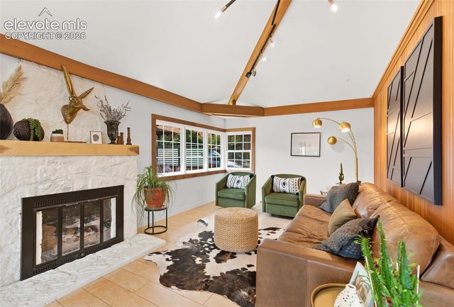 210 Mesa Avenue, Manitou Springs, CO 80829