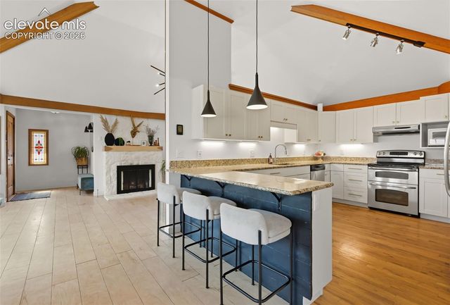 210 Mesa Avenue, Manitou Springs, CO 80829